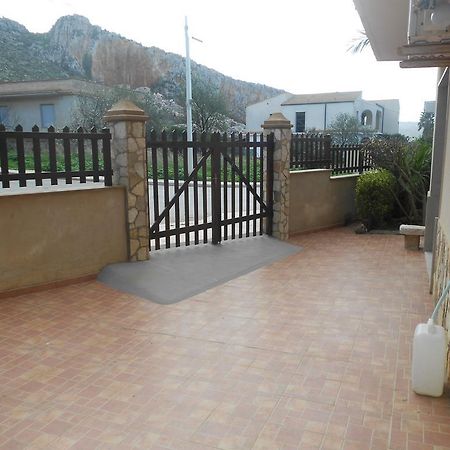 فيلا كوستوناتشيفي Casa Vacanze Scurati الغرفة الصورة