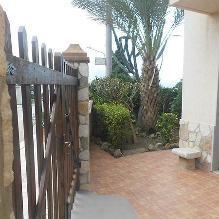 فيلا كوستوناتشيفي Casa Vacanze Scurati الغرفة الصورة