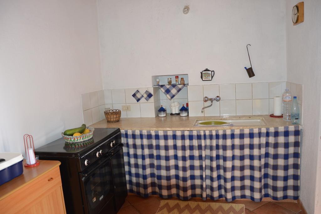 فيلا كوستوناتشيفي Casa Vacanze Scurati الغرفة الصورة