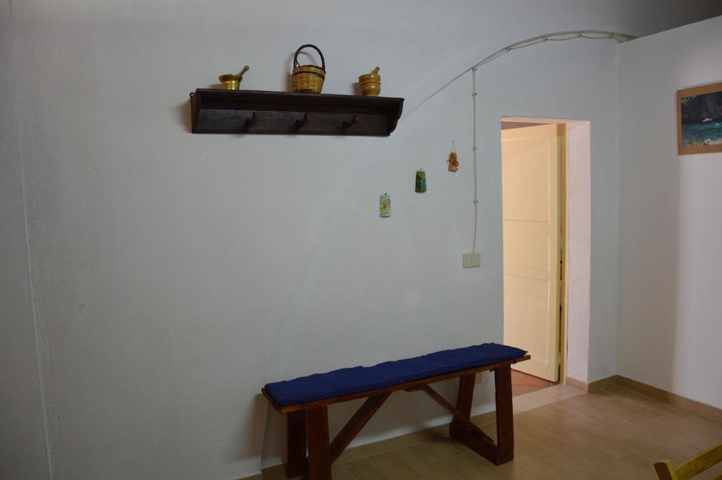 فيلا كوستوناتشيفي Casa Vacanze Scurati الغرفة الصورة